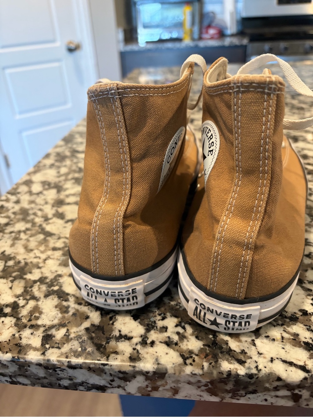 Converse High-Tops - Picture 3 of 6